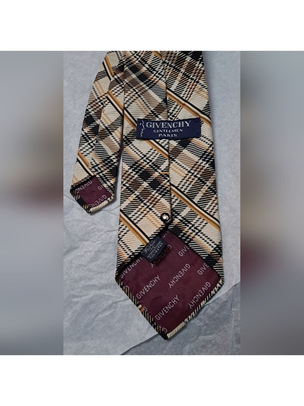 Givenchy Gentleman Paris Vintage Tie.